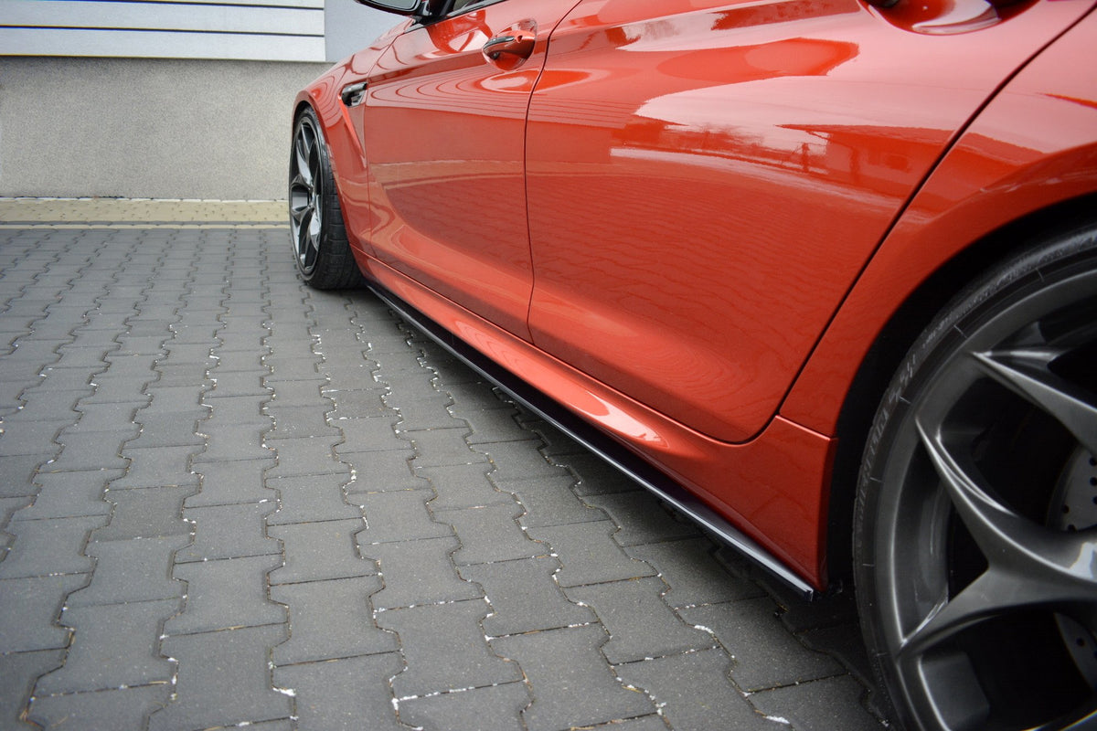 Sideskjørt diffusorer til BMW M6 Gran Coupe F06 sett i skrå vinkel