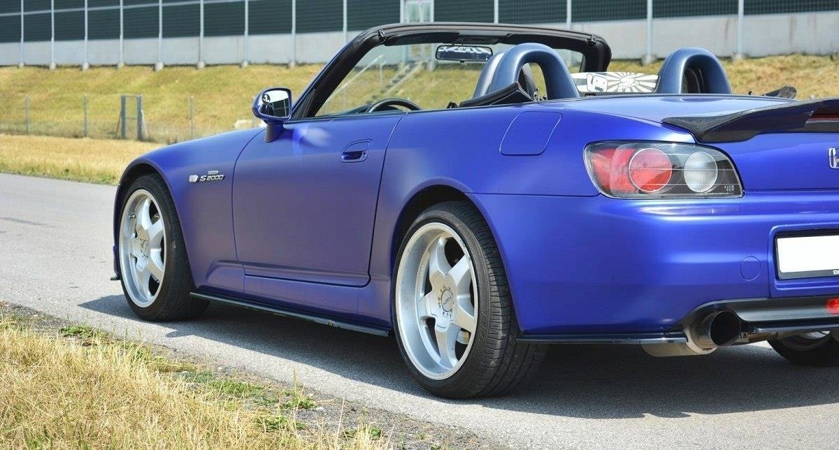 Maxton Design sideskjørt diffusor montert på Honda S2000, sidevisning