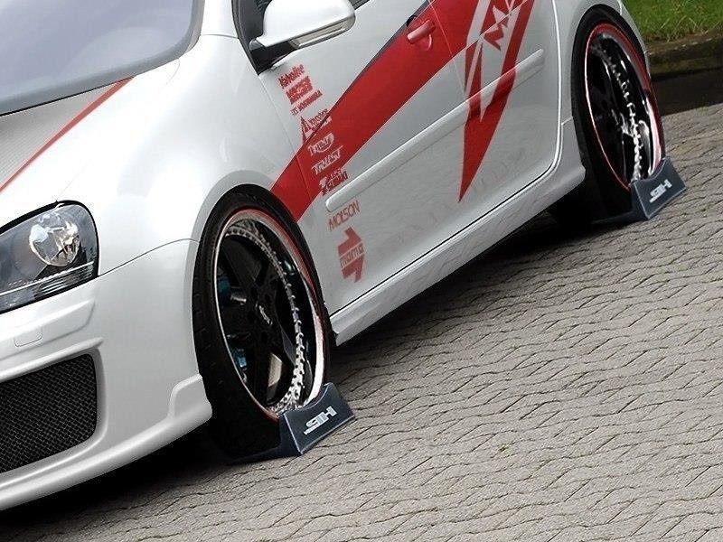 Sideskjørt Vw Golf 5 03-08 GTI Look detaljbilde av profilen
