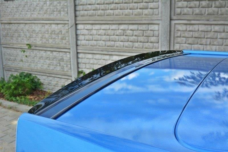 Maxton Design spoiler cap montert på hekkspoiler til Subaru Impreza WRX STI