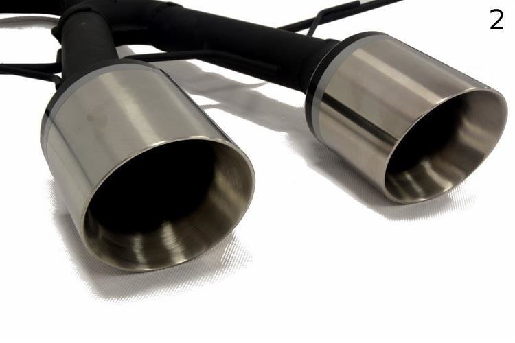 Nærbilde av polert eksosendestykke med 100 mm diameter til VW Golf R