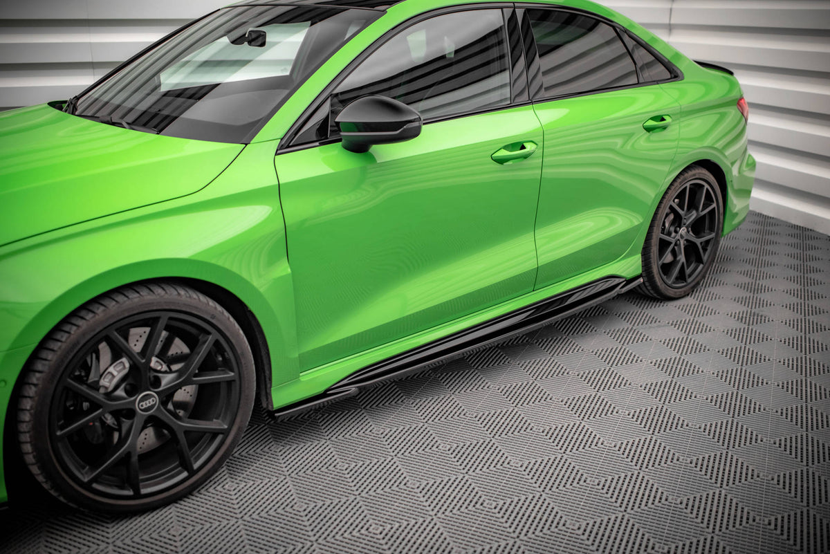 Komplett pakke med splittersett til Audi RS3 Sedan 8Y – frontsplitter, sideskjørt og diffuser