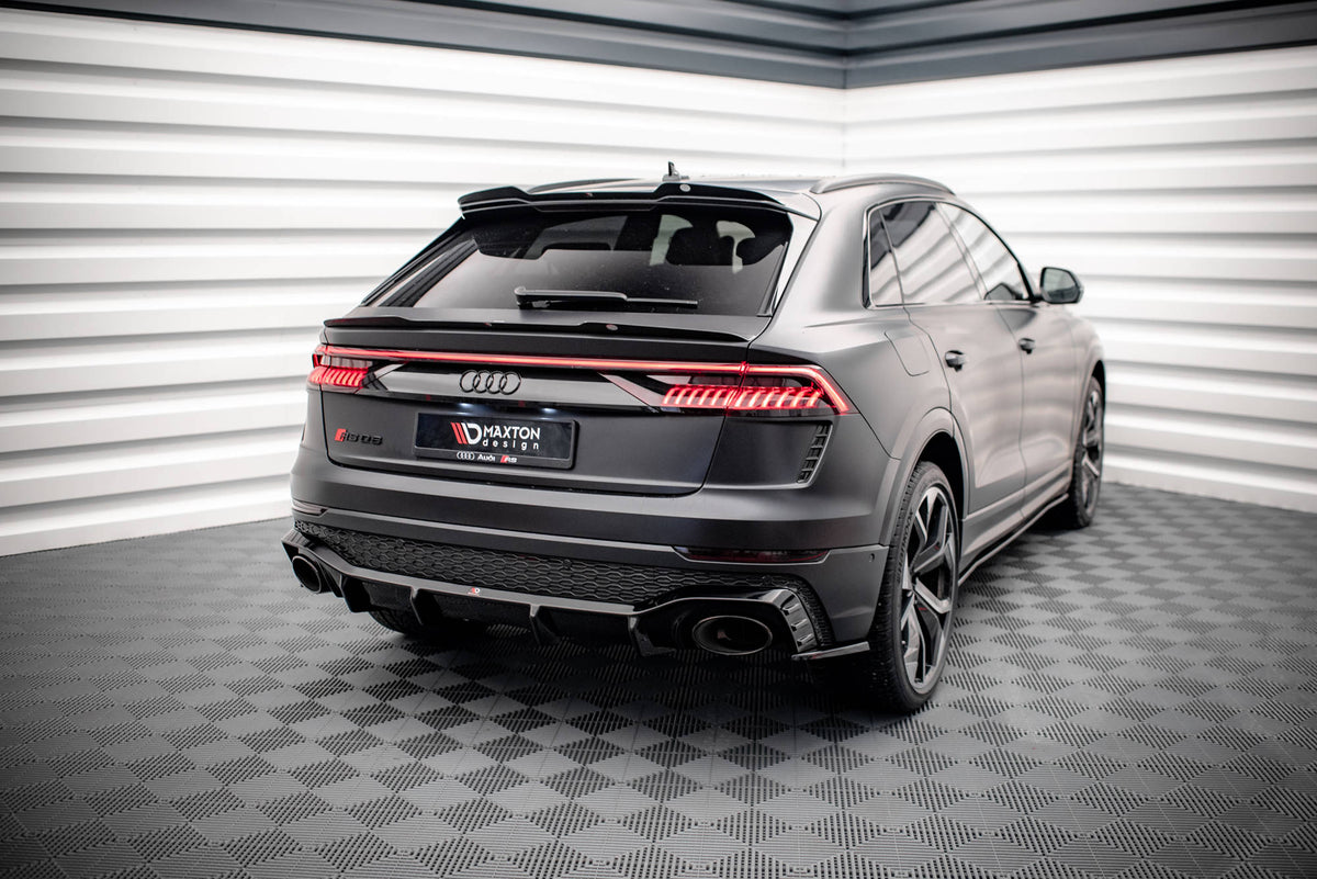 Audi RSQ8 MK1 splittersett vist fra høyre side
