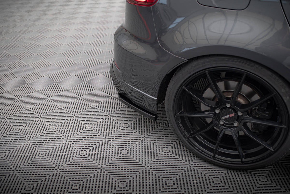 Front splitter fra Maxton Design på Audi S3 8V Facelift i nærbilde