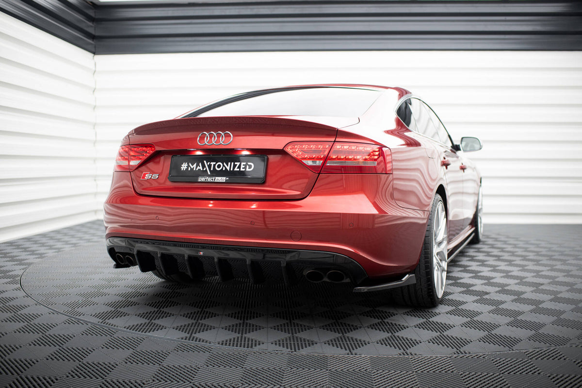 Bakre valance og sidesplittere på Audi S5 Sportback 8T sett bakfra