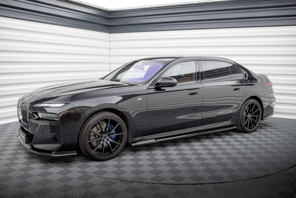Splittersett til BMW 740D M-Pakke G70 fra Maxton Design med alle fem deler vist samlet