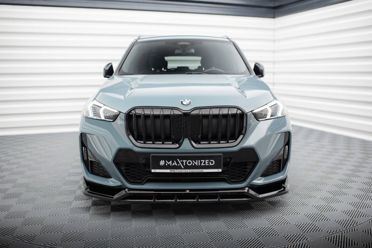 Front splitter Maxton Design BMW X1 U11 M-Pakke – bred vinkel forfra lav posisjon