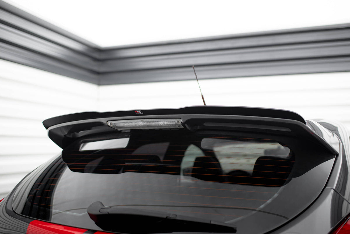 Sideskjørt diffusor fra Maxton Design montert på Ford Focus ST MK3 Facelift