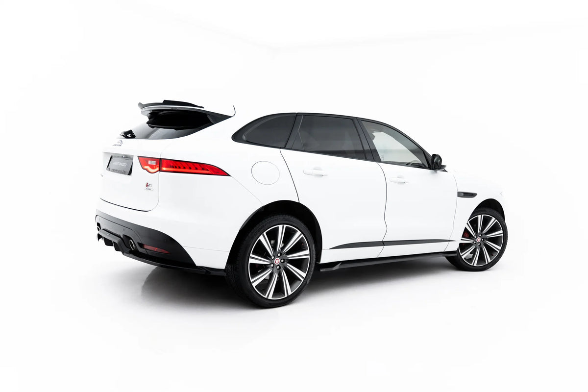 Komplett splittersett til Jaguar F-Pace S montert bak på bil
