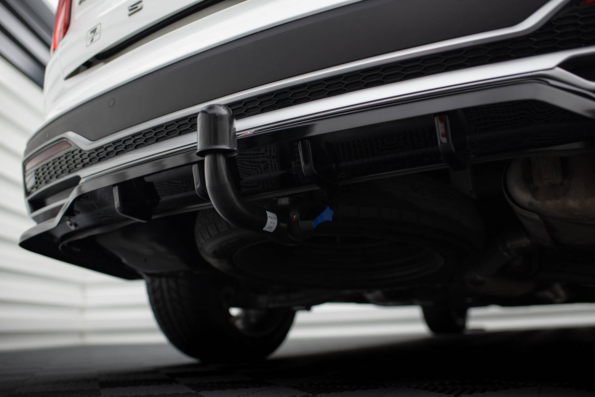 Spoiler cap fra Maxton Design montert på Kia Sorento MK4 sett ovenfra