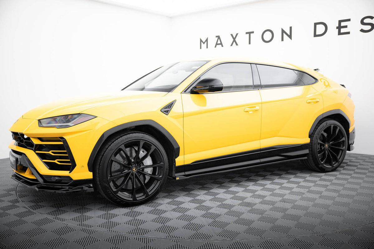 Splittersett til Lamborghini Urus MK1 i sort ABS-plast, alle fem deler sett ovenfra