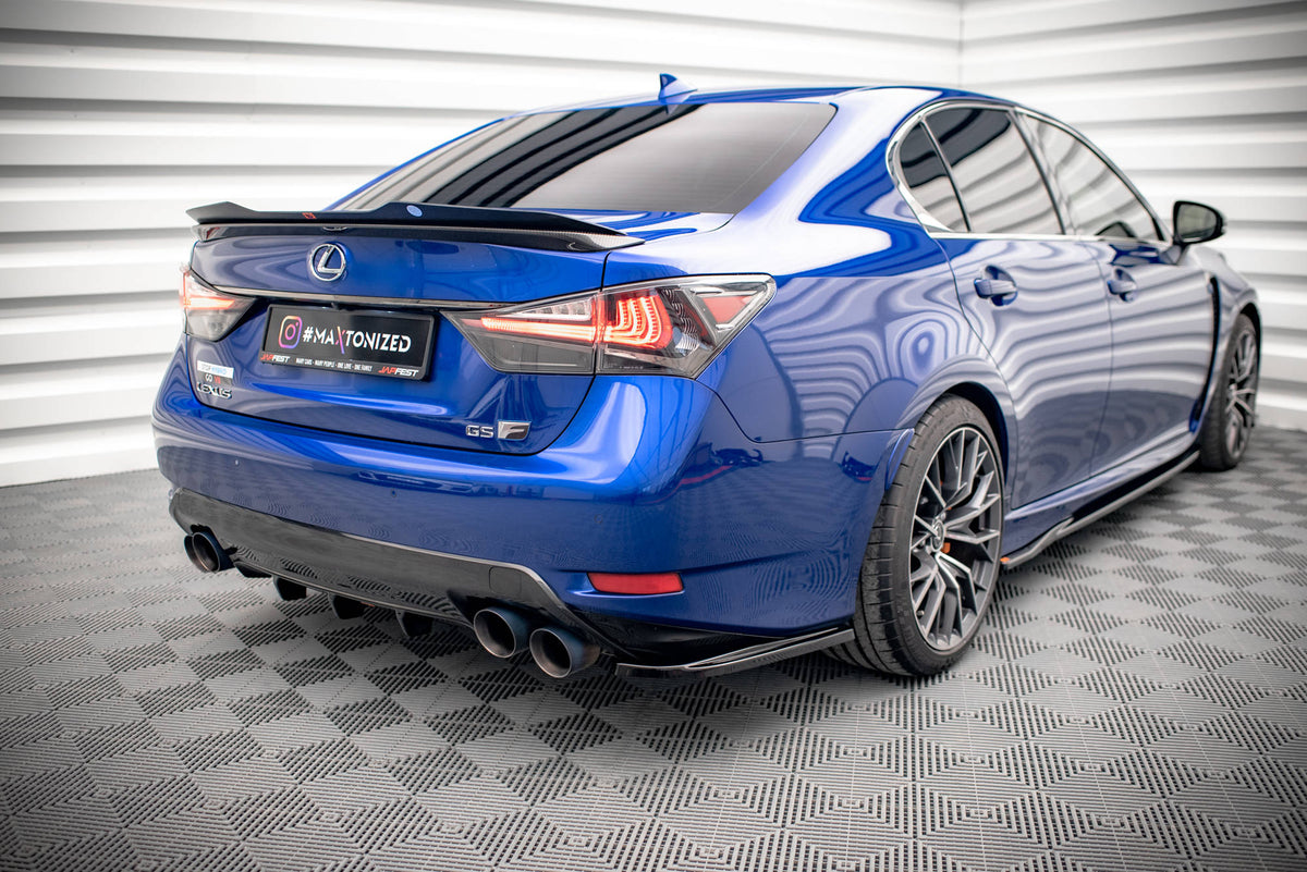 Sideskjørt diffusorer til Lexus GS F i sort ABS-plast fra skrå vinkel