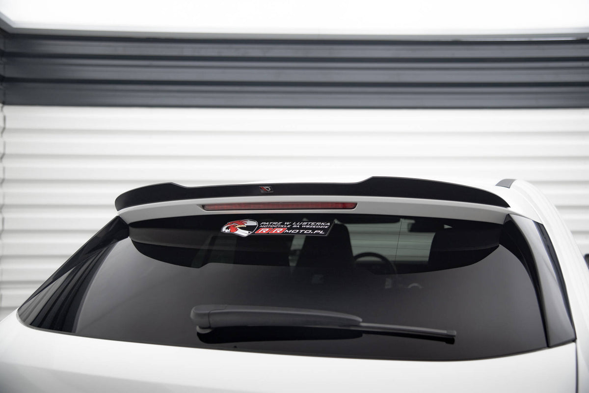 Sideskjørt-diffusorer for CLA Shooting Brake X118 AMG-Line vist i nærbilde