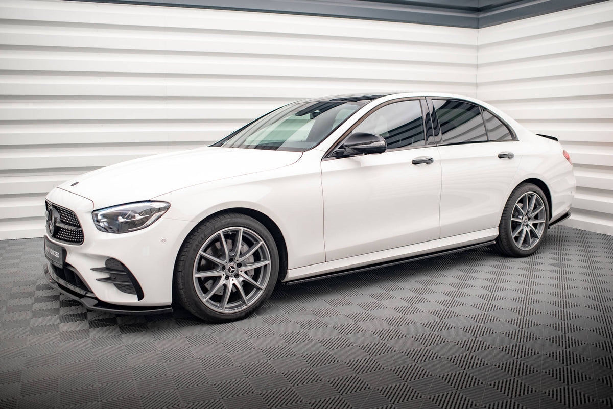 Splittersett Mercedes W213 Facelift AMG-Line AMG fra M-Maxton, montert på bil sett forfra