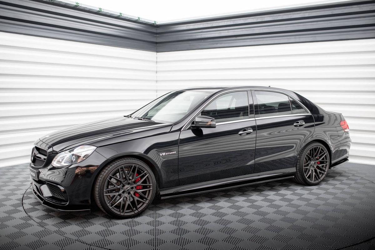 Splittersett for Mercedes E63 AMG W212 Facelift med alle fire deler vist ovenfra