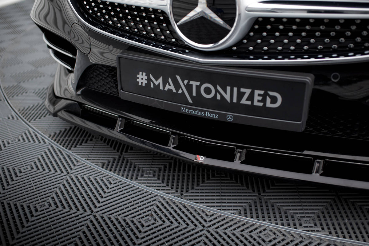 Bakre diffuser sett nedenfra på Mercedes S Coupe C217 med stenger