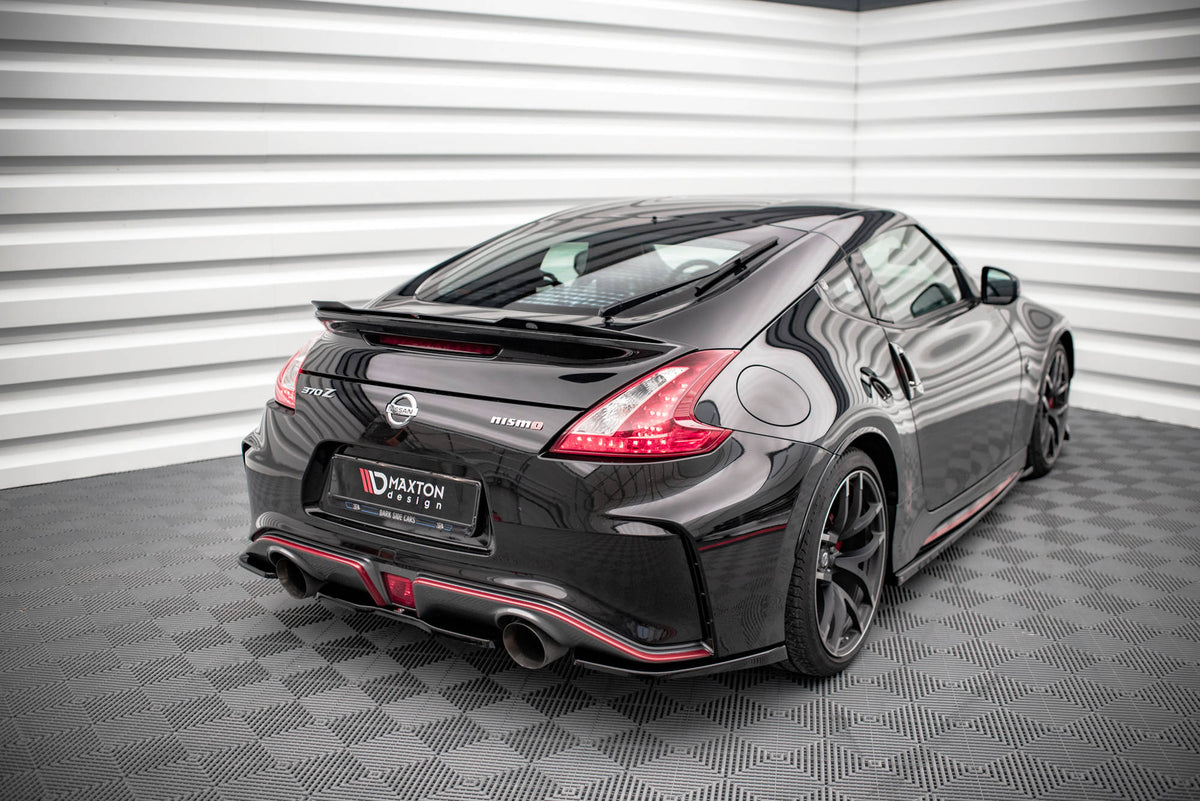 Front splitter fra Maxton Design på Nissan 370Z Nismo Facelift i nærbilde