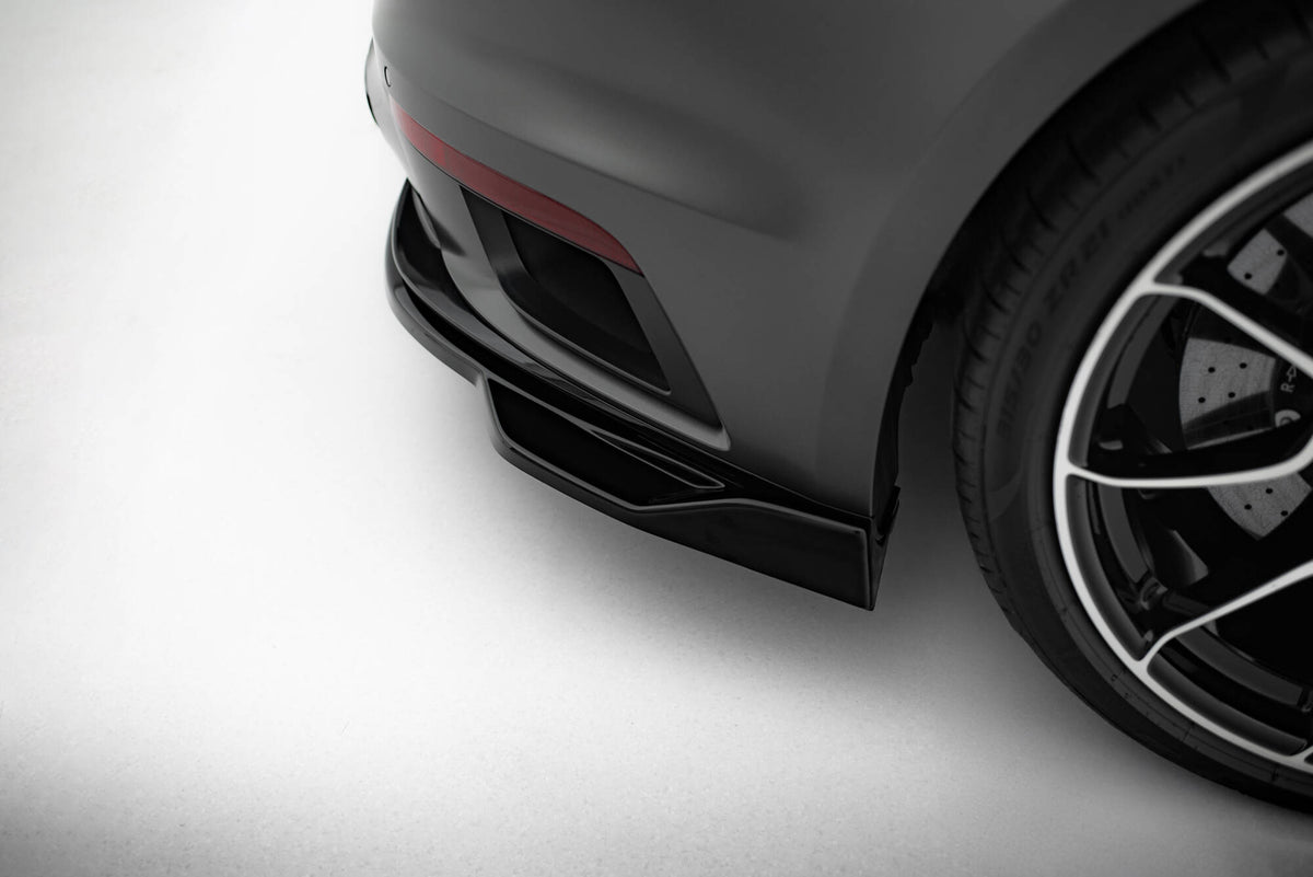 Front splitter fra Maxton Design montert på Porsche 911 Turbo S 992