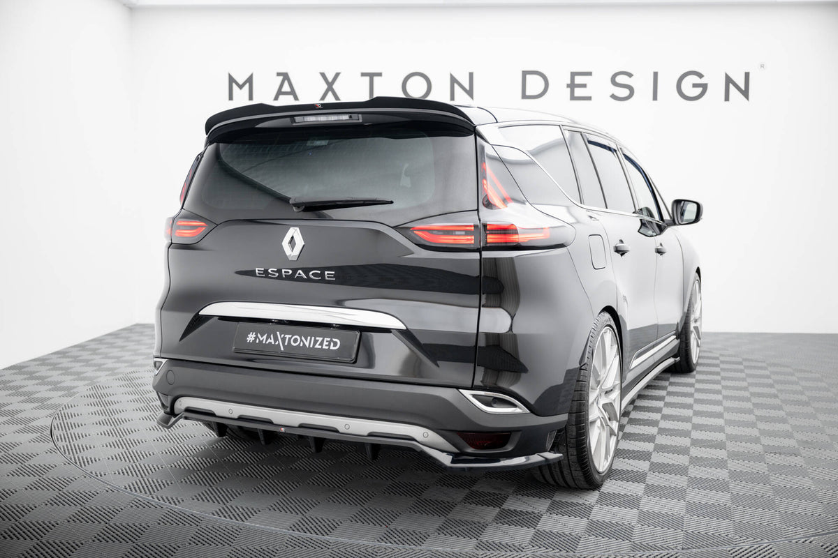 Front splitter til Renault Espace MK5 fra Maxton Design sett forfra i nærbilde