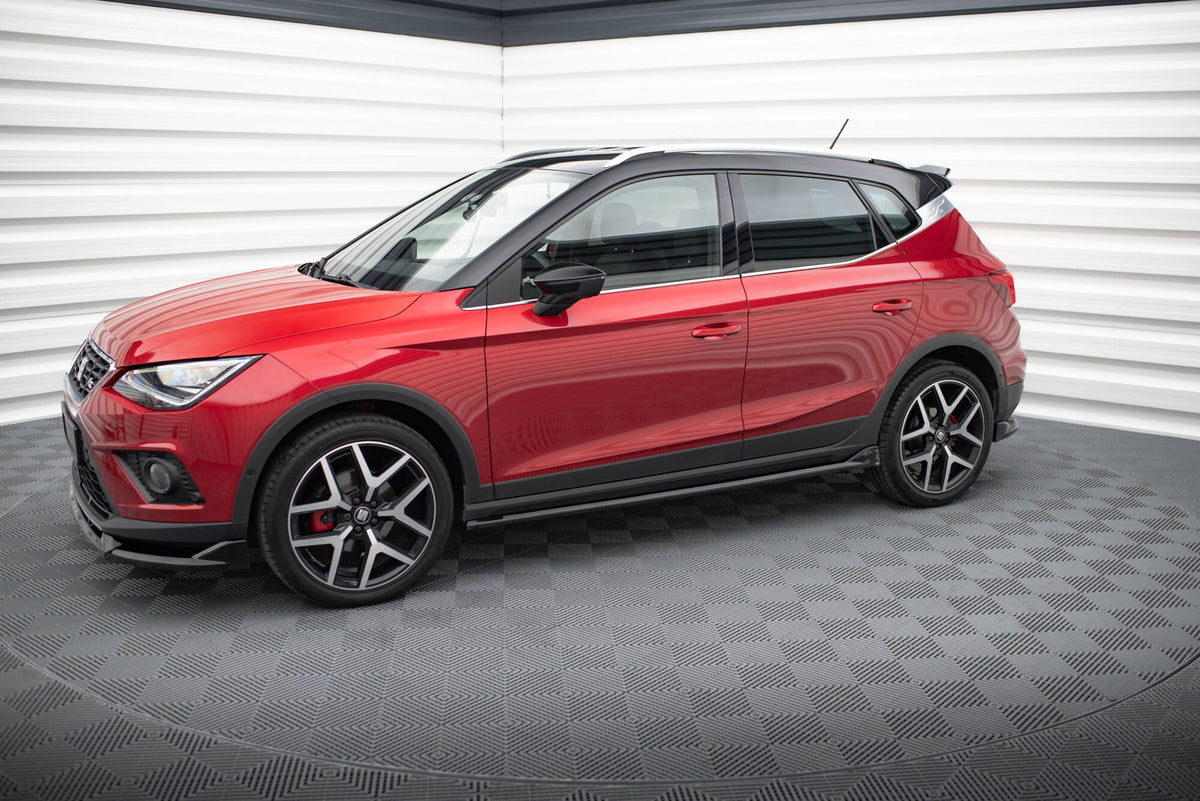 Splittersett for Seat Arona FR MK1 fra Maxton Design med alle fire deler vist samlet