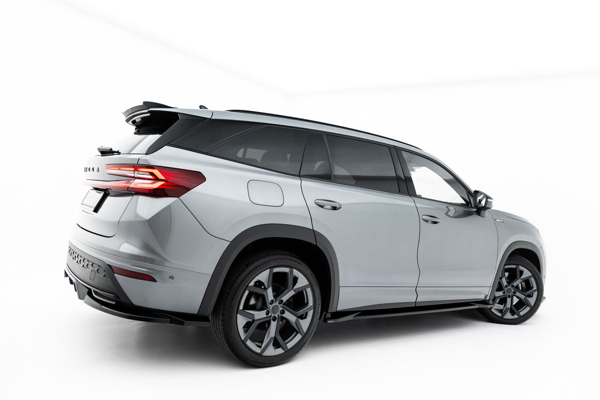 Skoda Kodiaq Sportline Mk2 med montert splittersett fra Maxton Design