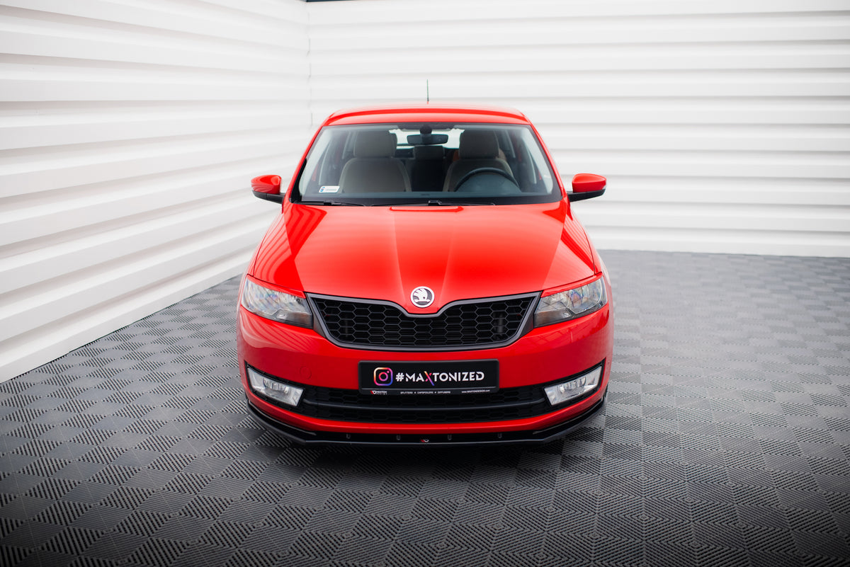 Komplett splittersett for Skoda Rapid Spaceback, alle fire deler lagt ut ovenfra