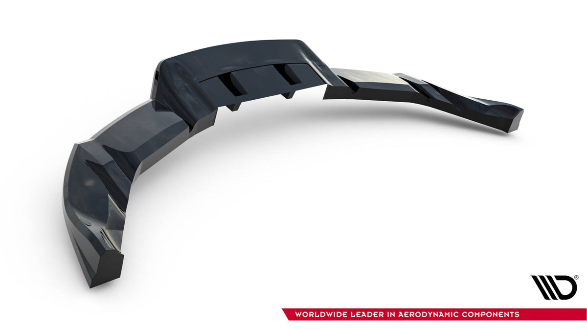 Lavt kameraperspektiv av Tesla Model 3 med frontsplitter fra splittersett