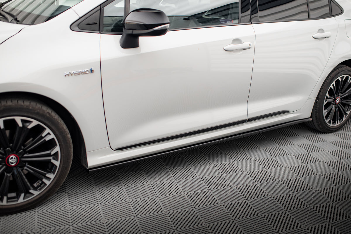 Sidesplittere bak til Toyota Corolla XII Sedan i ABS-plast