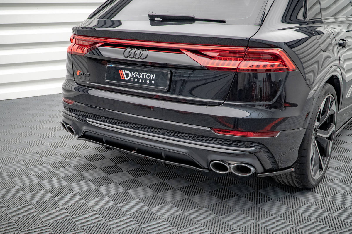 Audi SQ8 MK1 med Maxton Design sideskjørt splittere montert