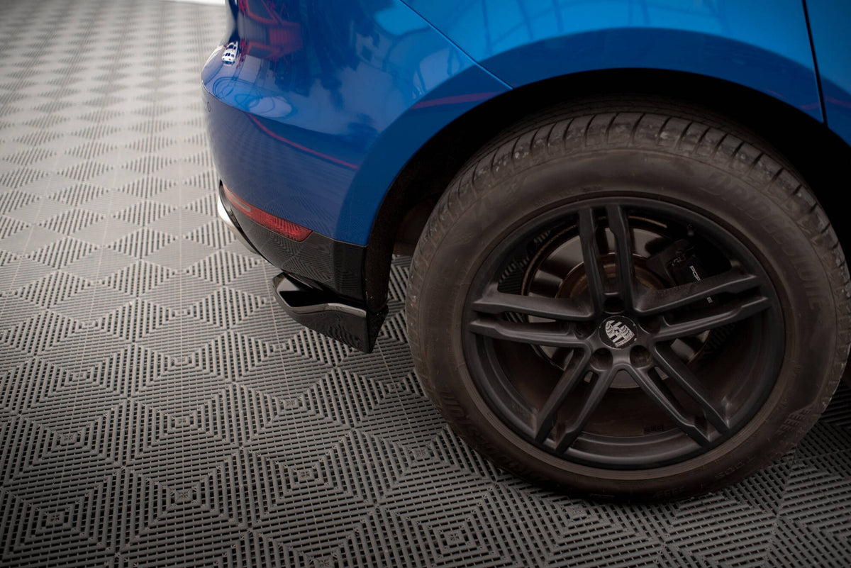 Splittersett Porsche Macan MK1 V.1 sett bakfra med bak splitter og spoiler cap