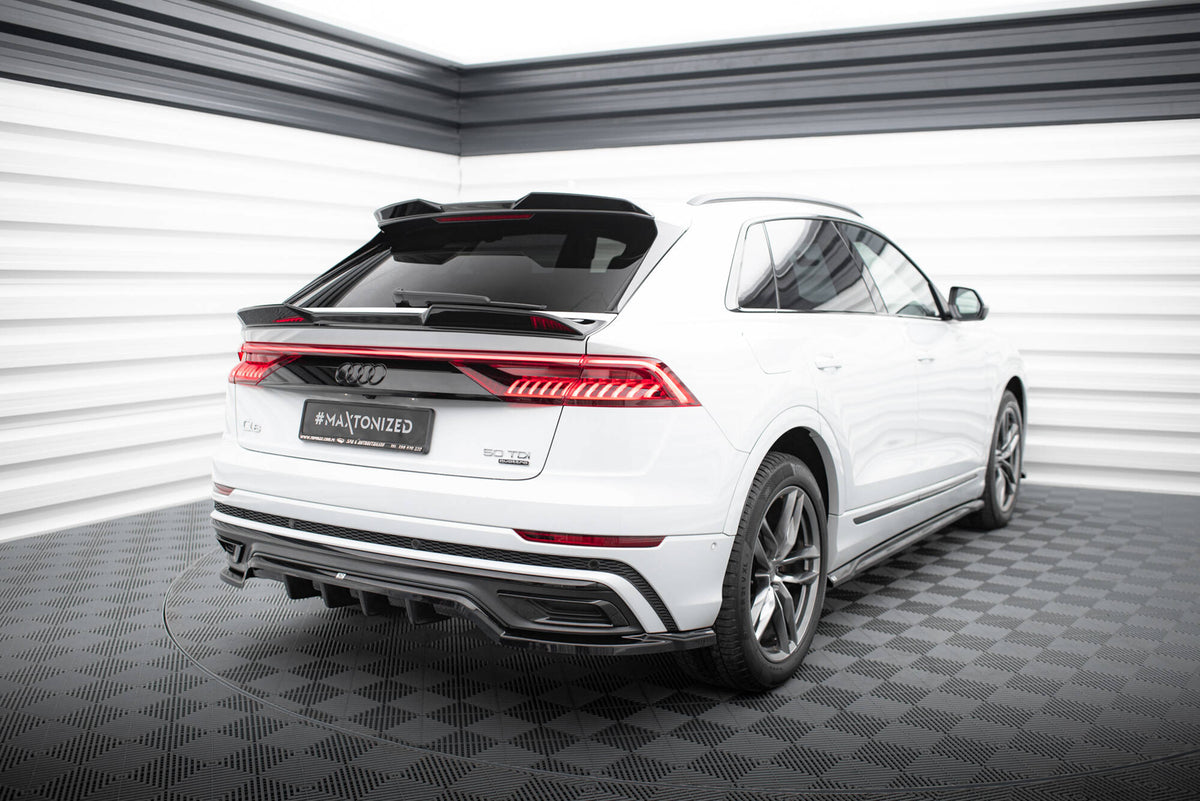 Sideskjørt-splittere V.2 montert på Audi SQ8 MK1 høyre side