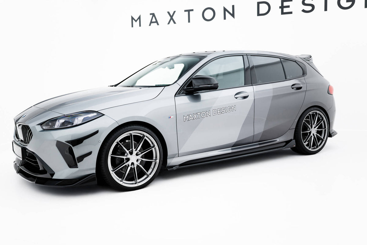 Splittersett V.2 fra Maxton Design montert på BMW M135i F70 – komplett bodykit sett forfra