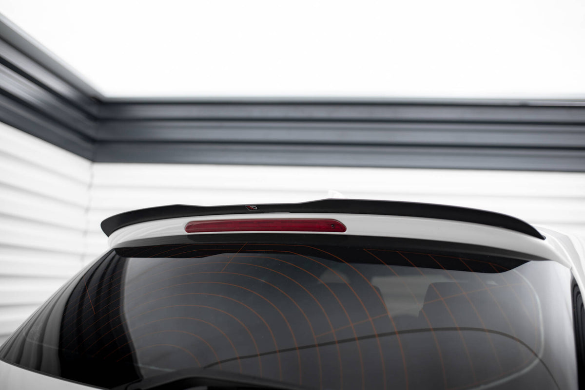 Bakre diffuser inkludert i splittersett V.2 for BMW M140i F20 Facelift