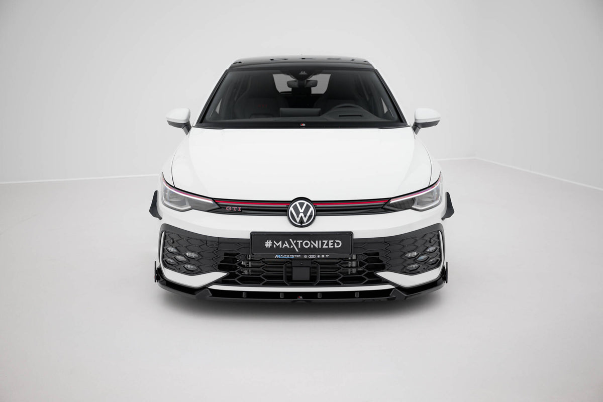 Front- og sideplitter V.2 til VW Golf 8 GTI Facelift – nærbilde av monteringspunkter og festemekanisme