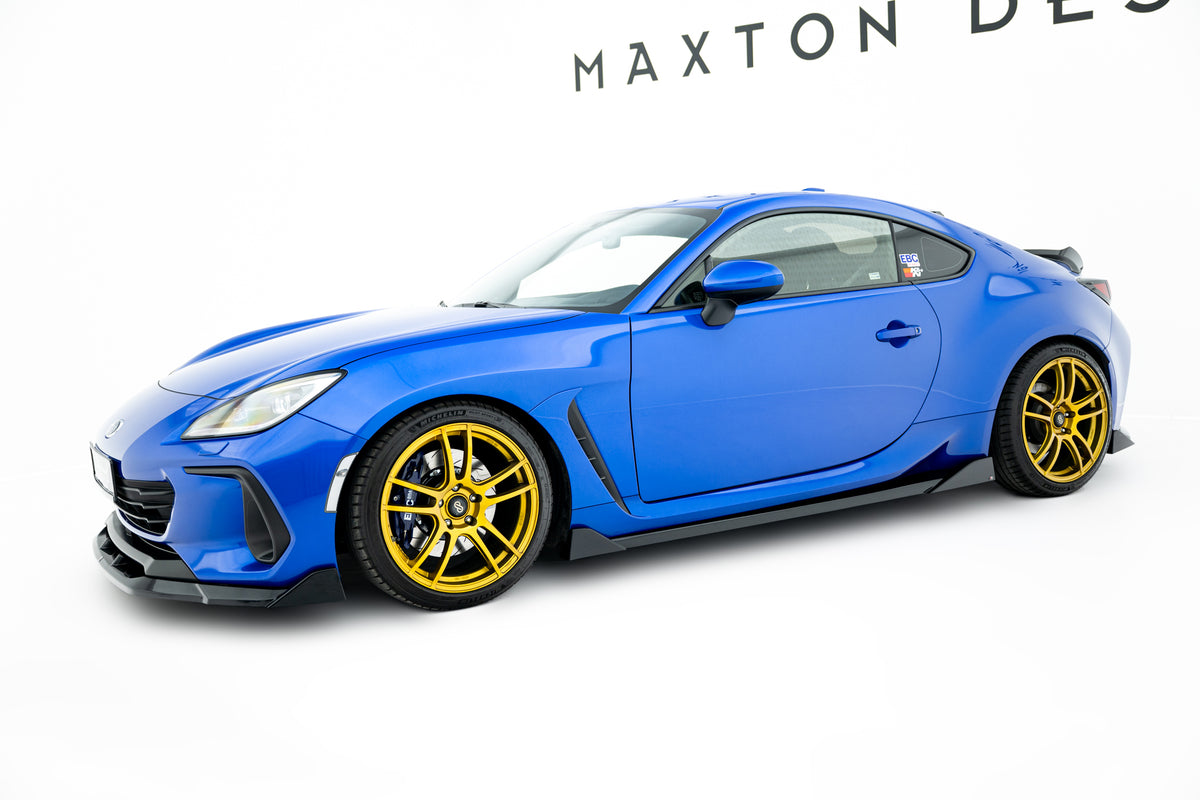 Splittersett V.3 til Subaru BRZ MK2 sett forfra med front splitter montert