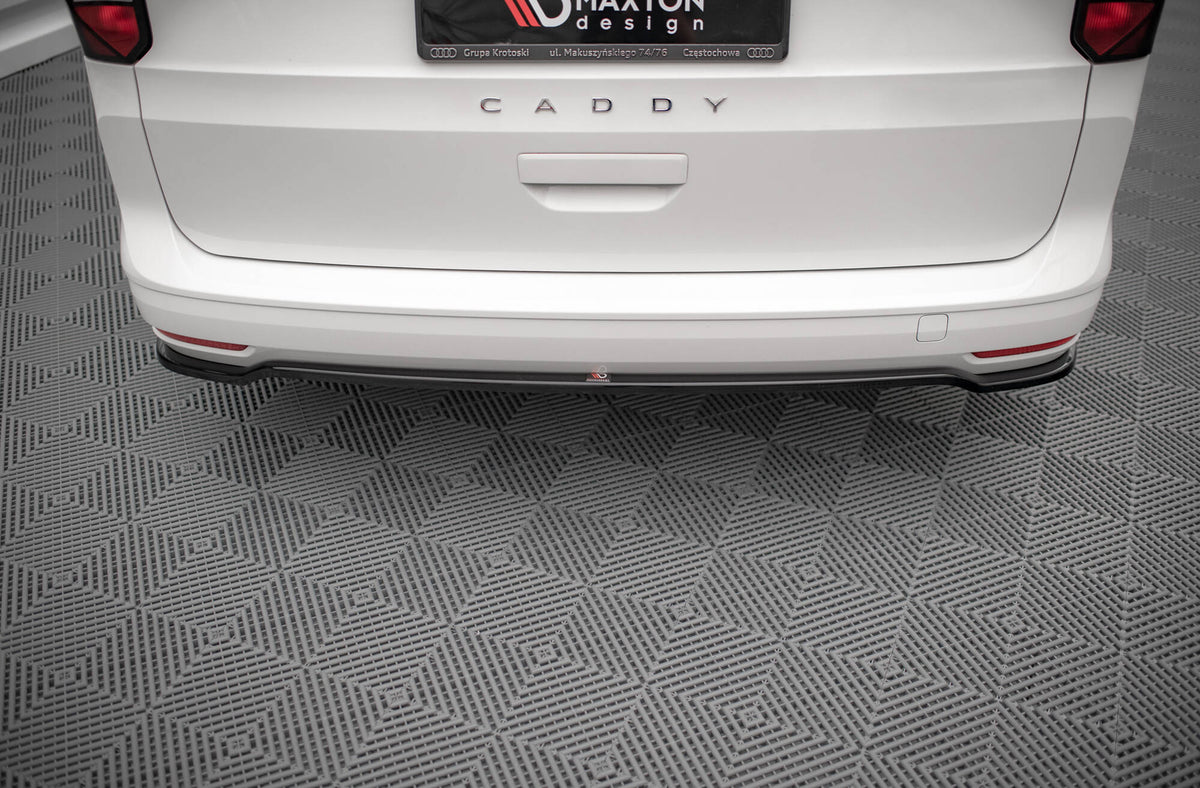 Nærbilde av M-Maxton splittersett for VW Caddy Mk5 som viser overflatetekstur og materialkvalitet i detalj