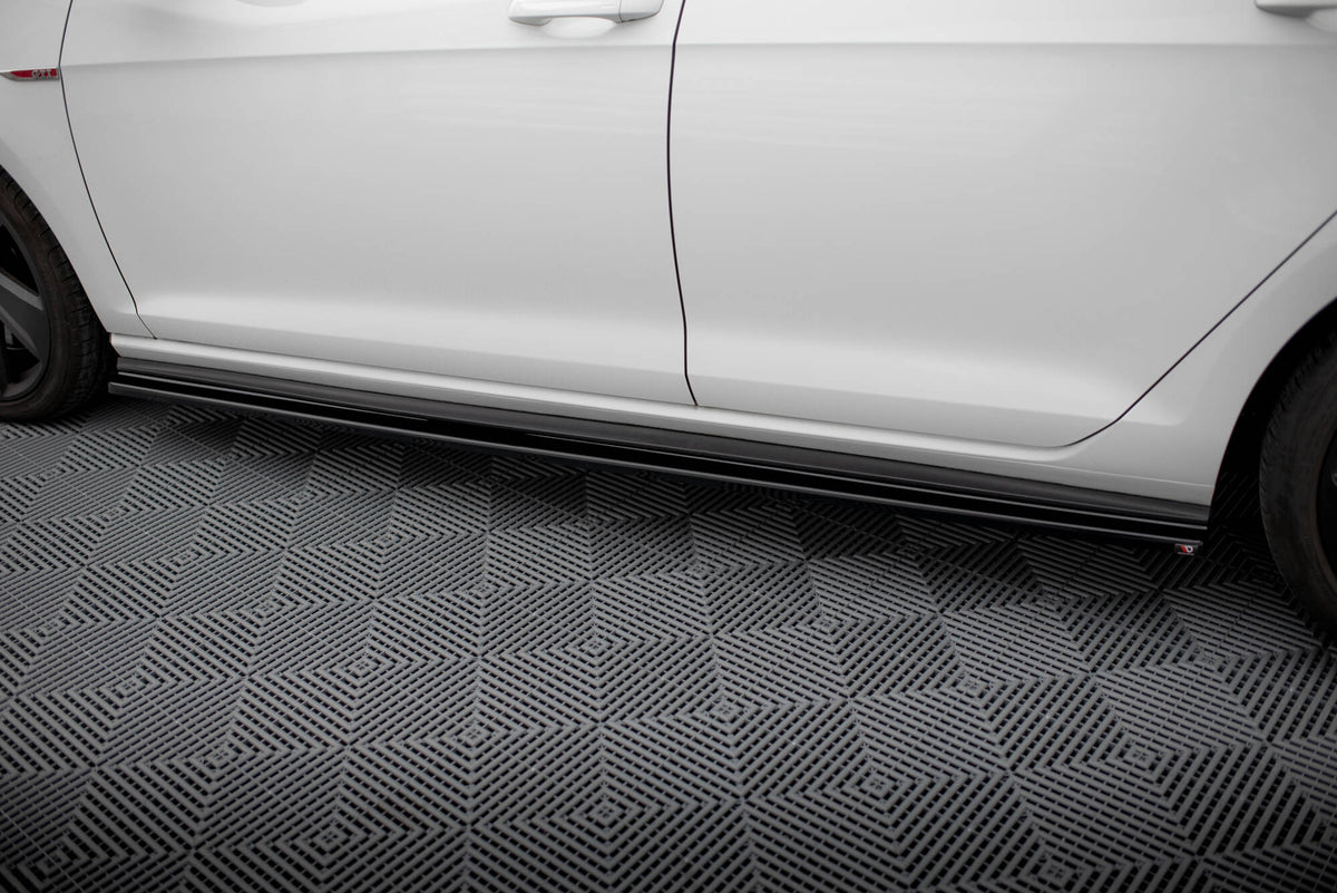 Spoiler cap fra splittersettet til Golf GTI Mk7 Facelift