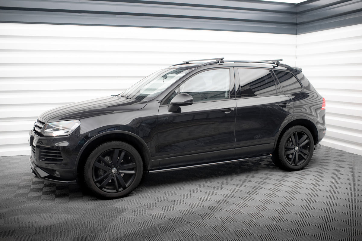 Splittersett til Volkswagen Touareg Mk2 i blank sort ABS-plast