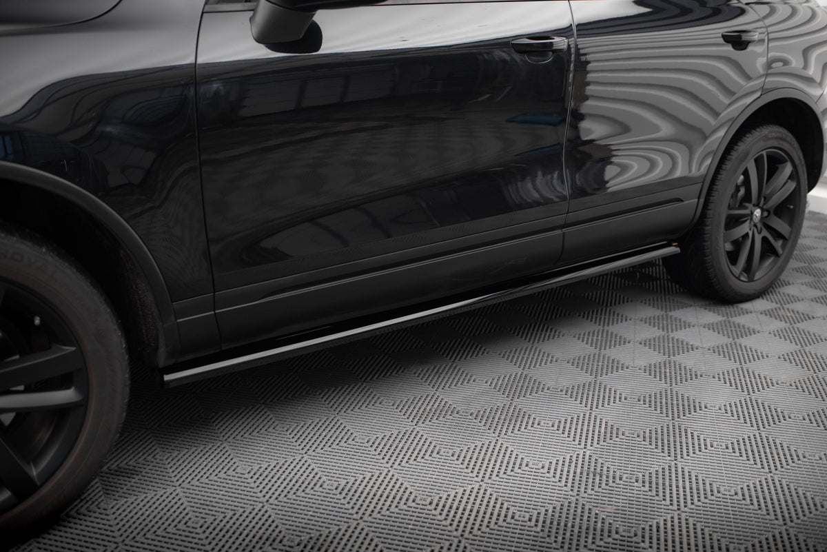 Spoiler cap til Volkswagen Touareg Mk2 i blank sort