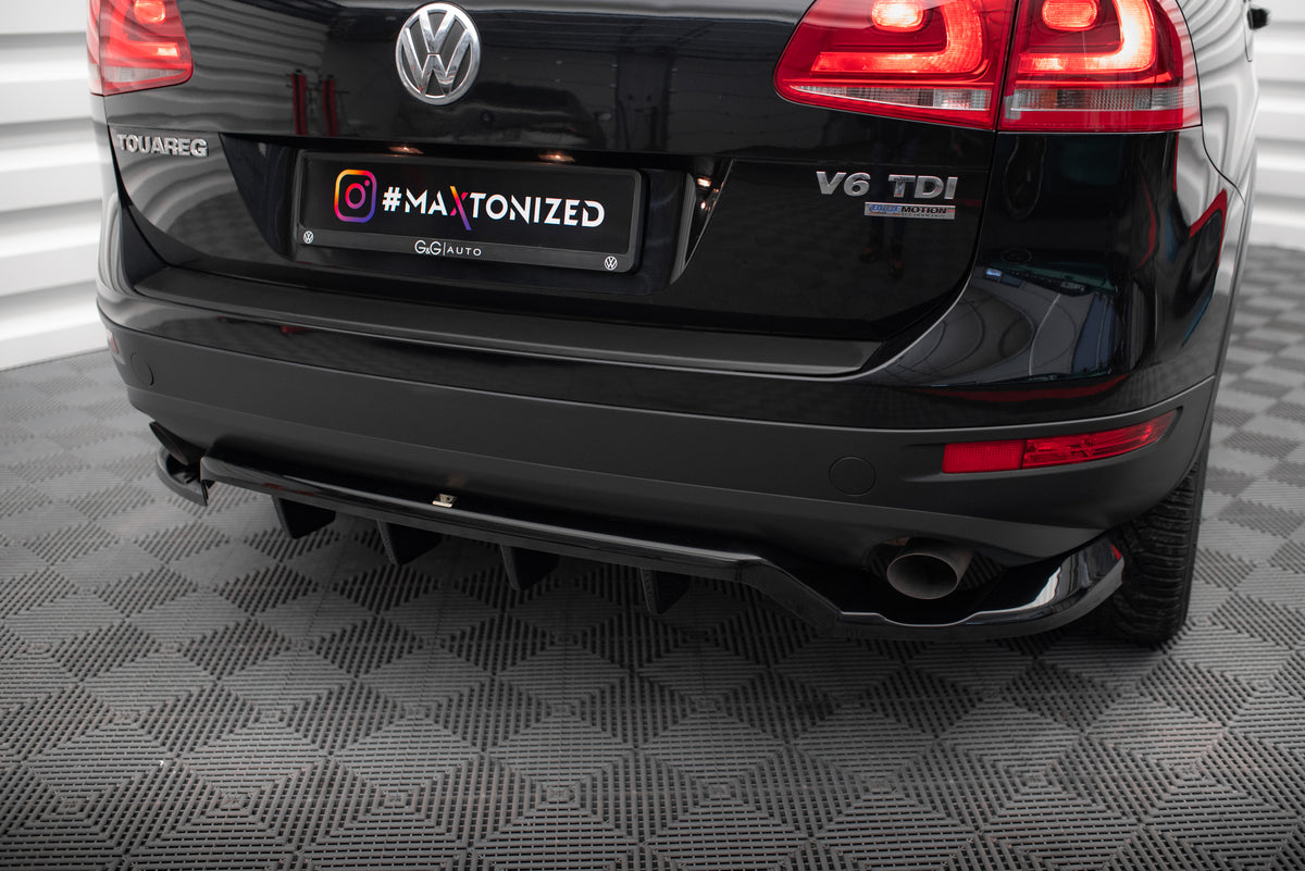 Detaljbilde av frontsplitter i ABS til Volkswagen Touareg Mk2