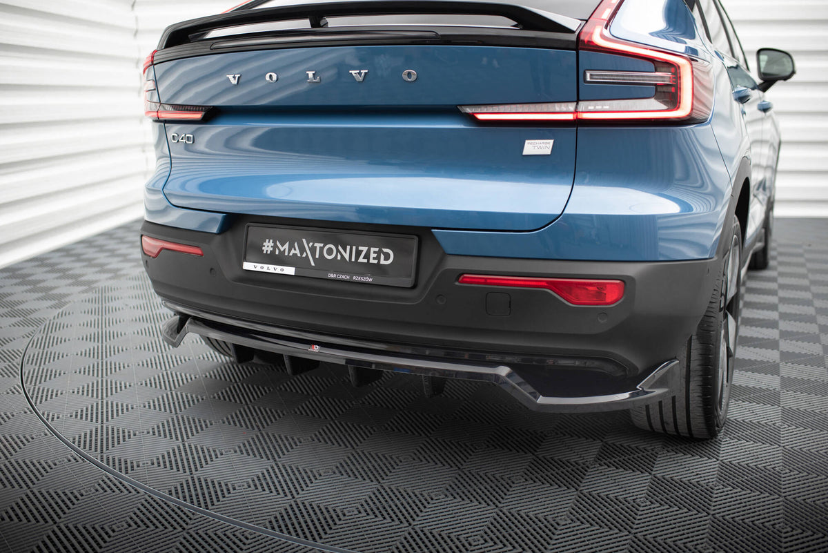 Bakre splitter med vertikale stenger for Volvo C40 MK1 sett bakfra