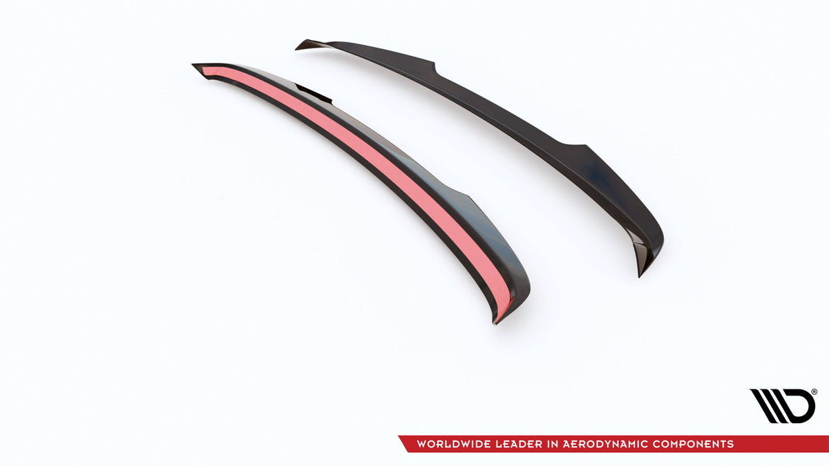 Splittersett Volvo XC60 R-Design MK2 Facelift fra Maxton Design, nærbilde overflate i svart blank ABS-plast