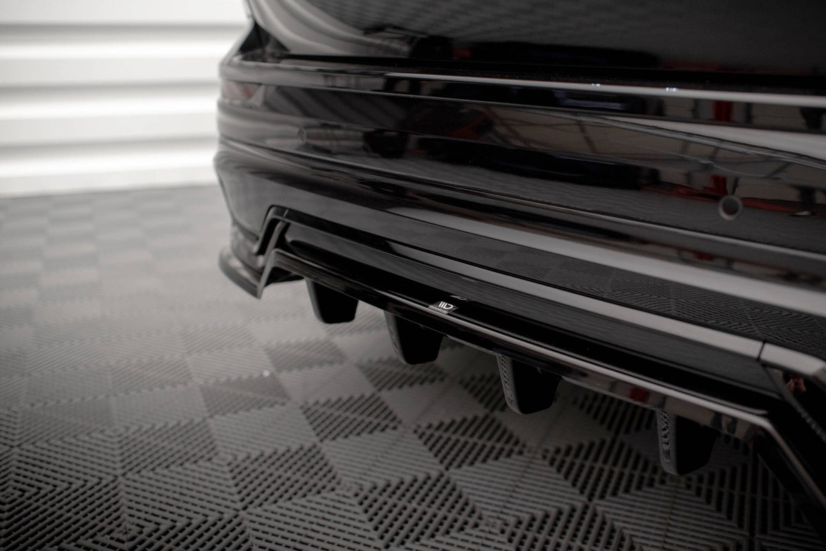 Splittersett XC60 R-Design MK2 Facelift, nærbilde frontspoiler i svart blank