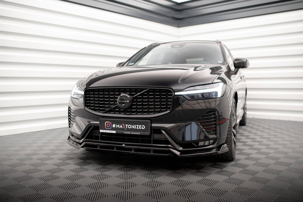 Splittersett Volvo XC60 R-Design MK2 Facelift fra Maxton Design, pakkeinnhold i svart blank ABS-plast