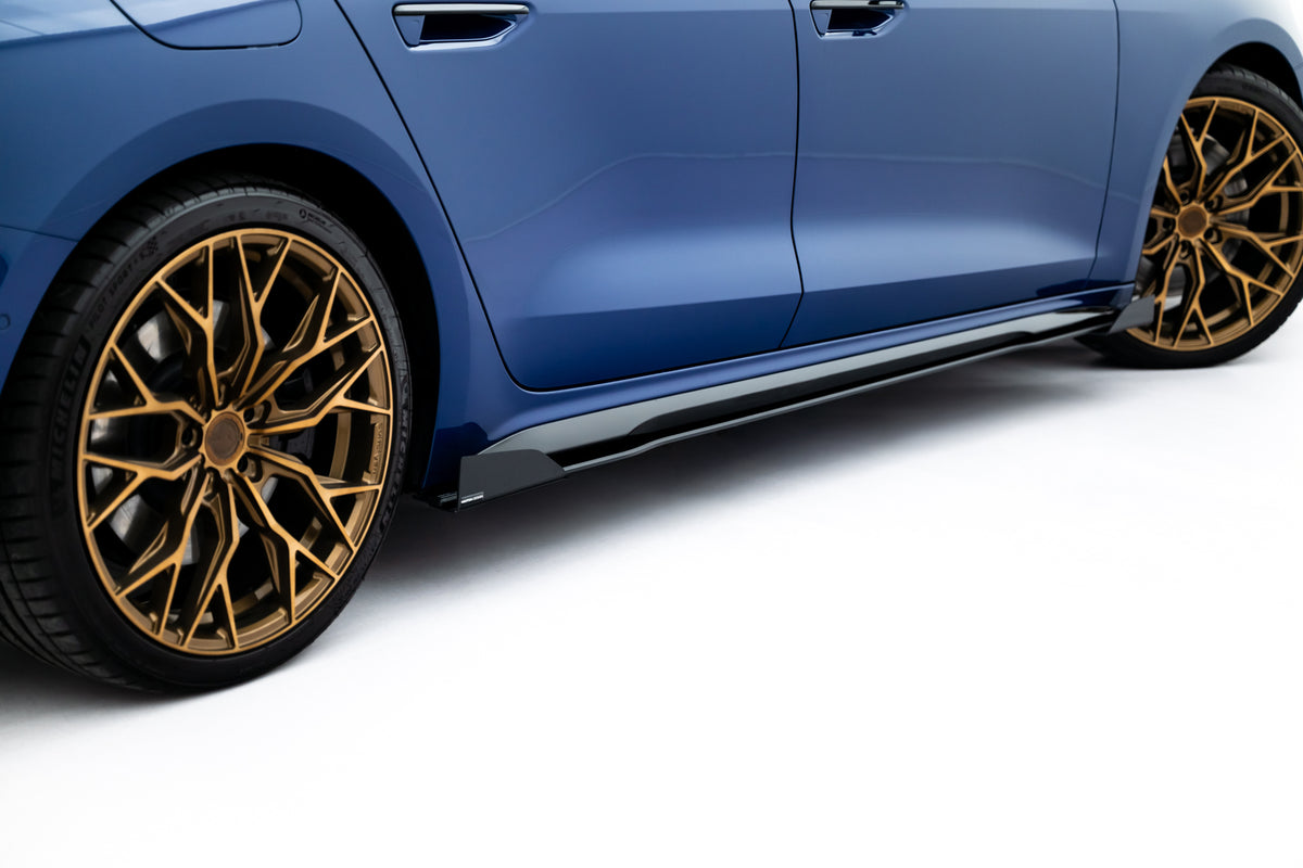 Nærbilde av sideflaps i 10 mm ABS-plast for Audi S5 Sedan B10