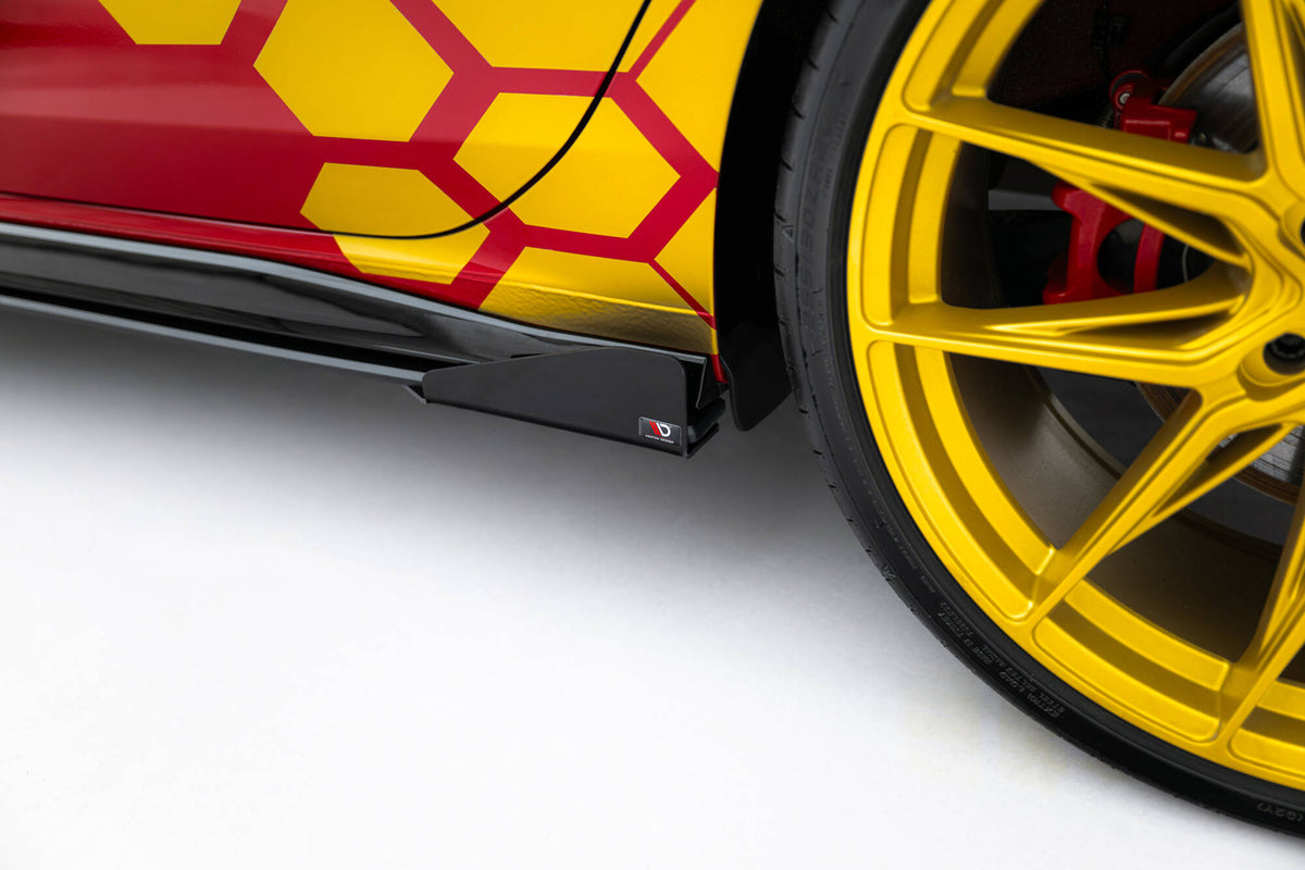 Sideflaps til Volkswagen Golf GTI Clubsport Mk8 Facelift i matt sort ABS-plast