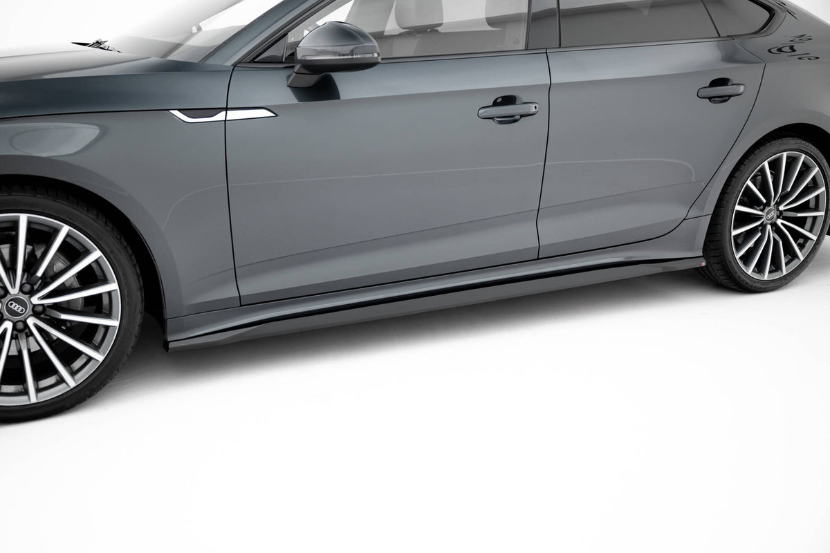 Sideskjørt diffusorer til Audi A5 Sportback F5 Facelift sett forfra i skrå vinkel