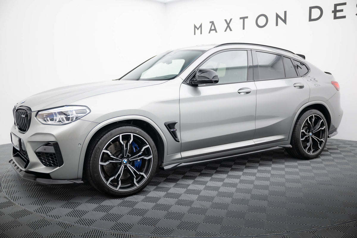 Sideskjørt BMW X4 M F98 i matt svart finish, nærbilde