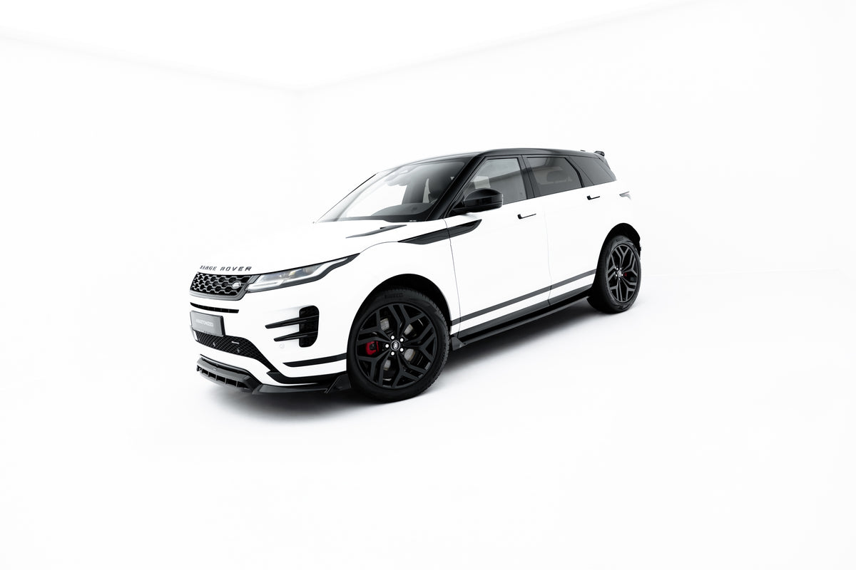 Nærbilde av Gloss Black-finish på sideskjørt diffuser til Evoque Mk2
