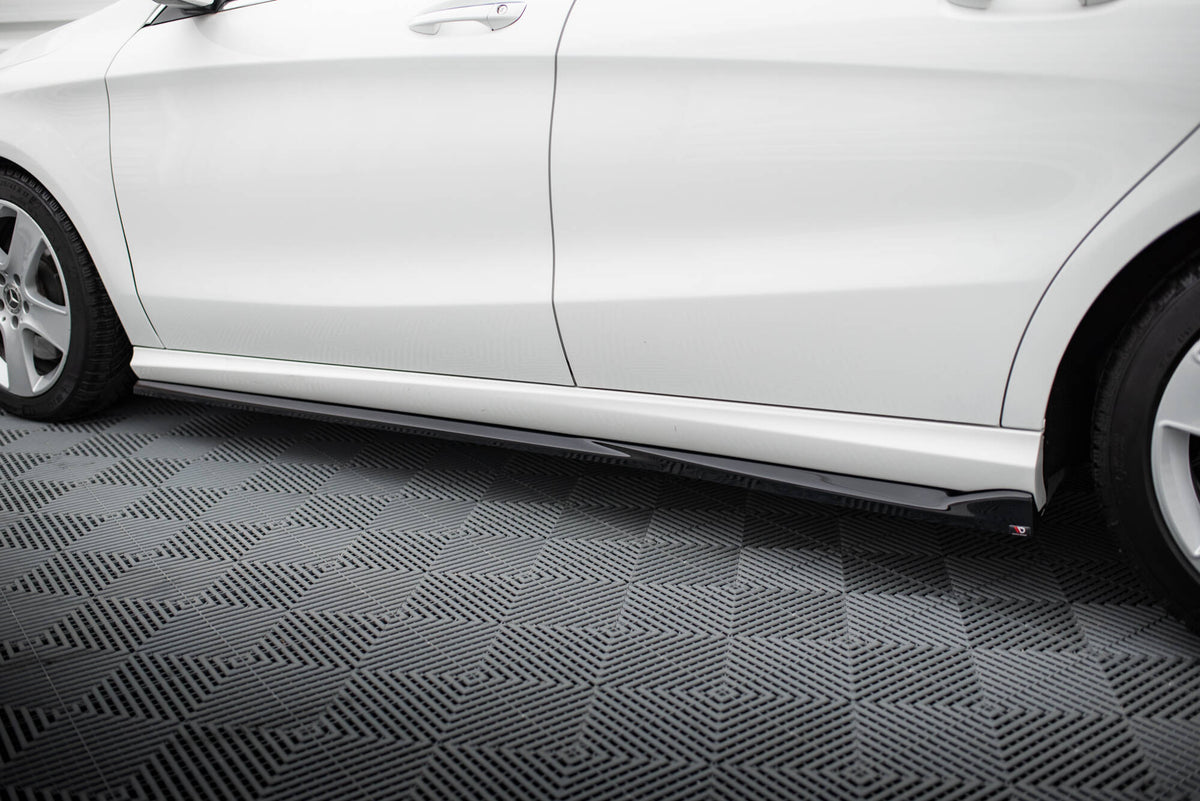 Maxton Design sideforlenger for Mercedes CLA C117 sett fra siden